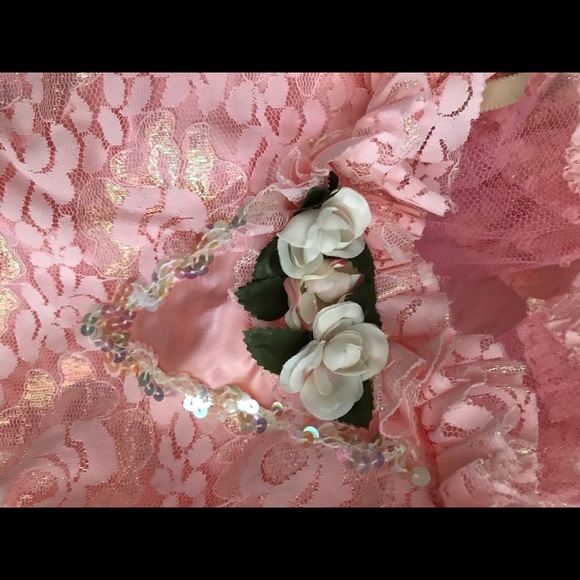 Vintage ballet costume!! Beautiful tutu and roses - Picture 7 of 8